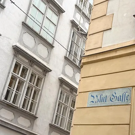 Vienna Hideaways - Your Boutique Stay In Historic Old Town-2